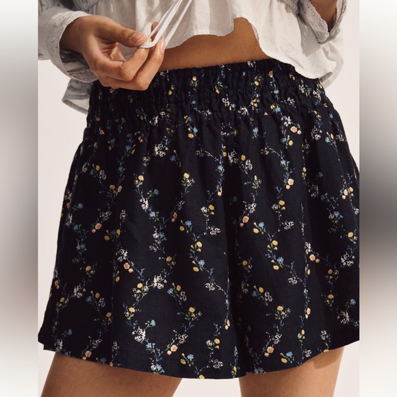 Anthropologie Pants - Anthropologie The Somerset Linen Shorts